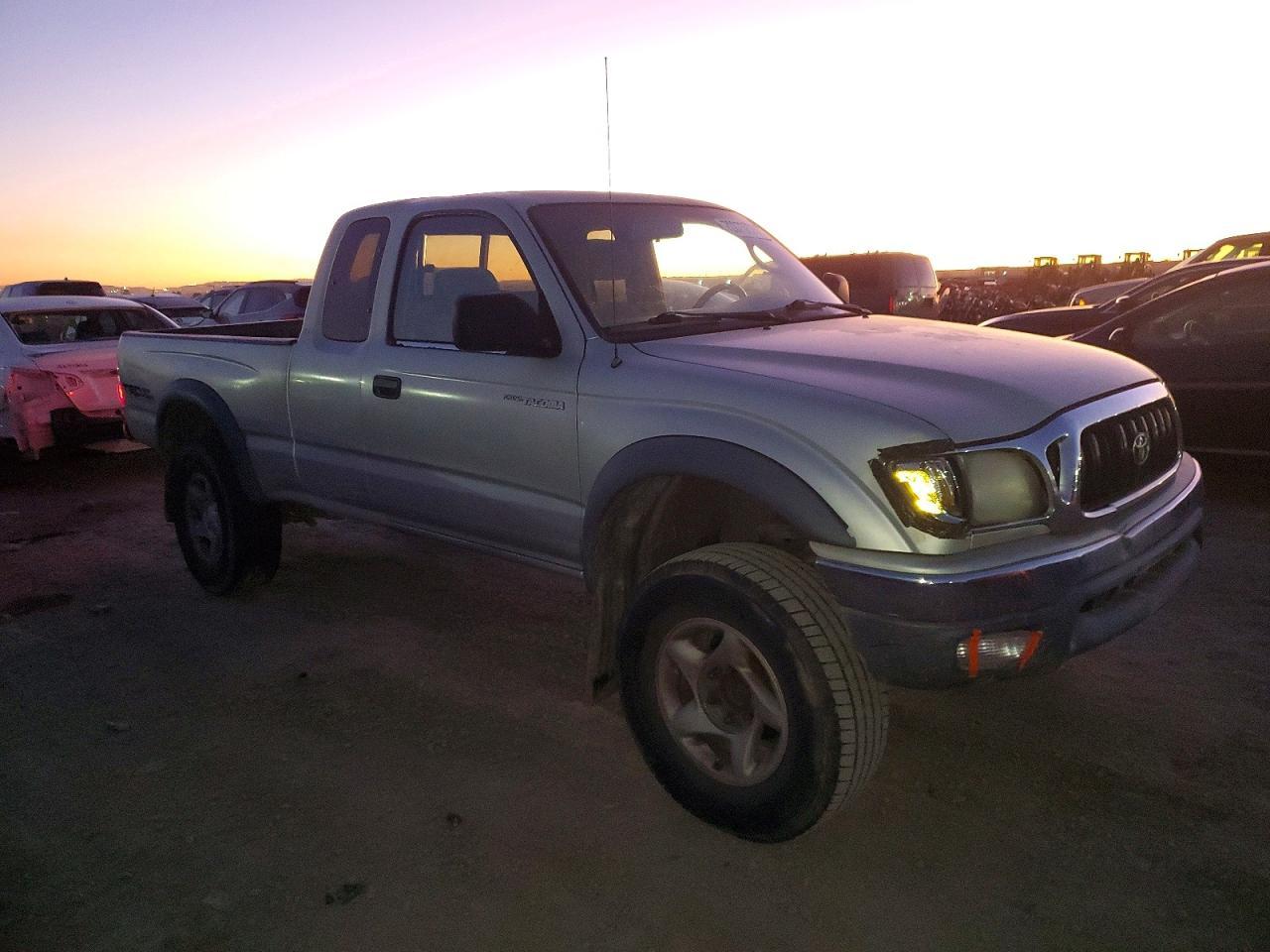 2002 TOYOTA TACOMA
