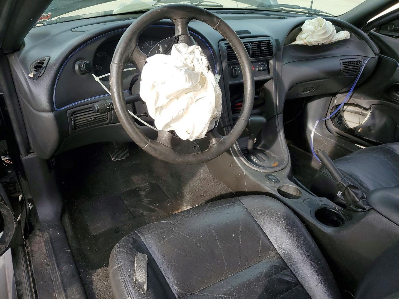 2004 FORD MUSTANG