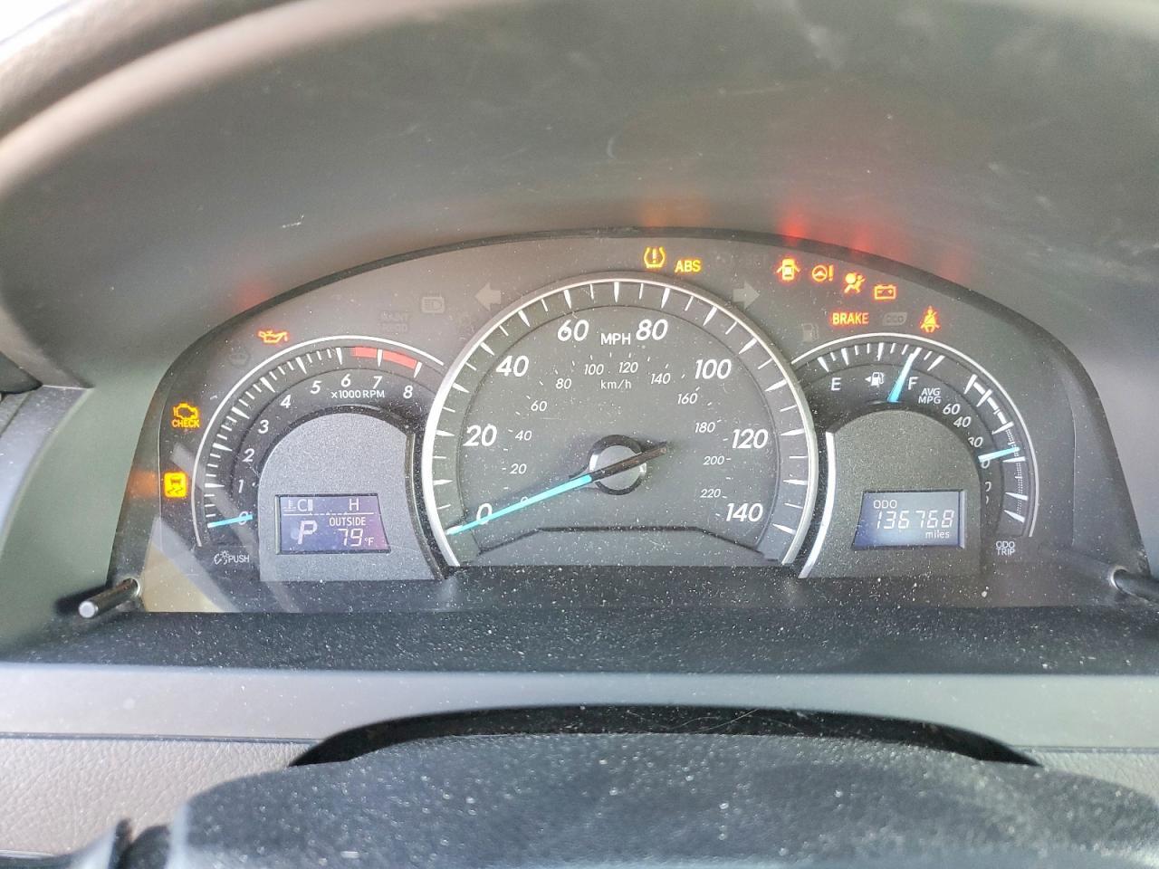 2014 TOYOTA CAMRY