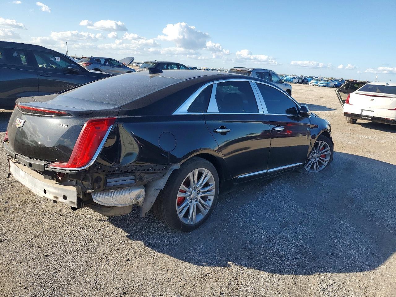 2018 CADILLAC XTS