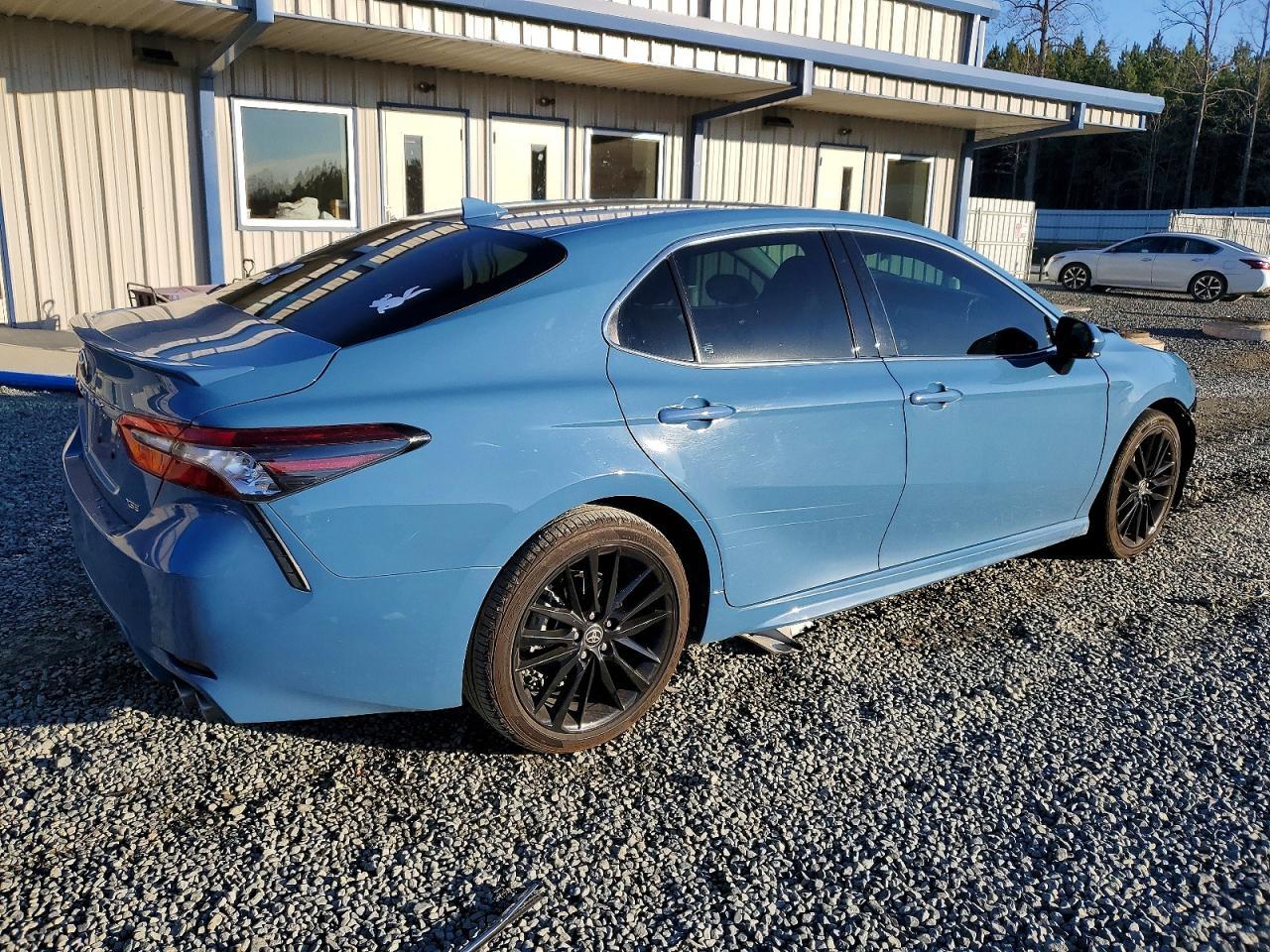 2023 TOYOTA CAMRY