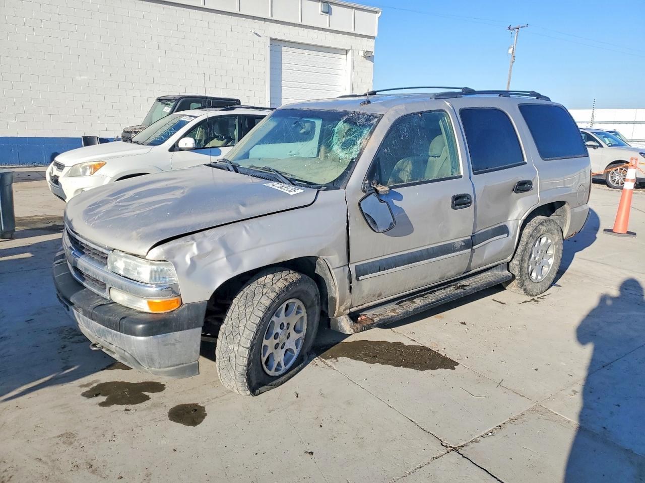 2004 CHEVROLET Tahoe
