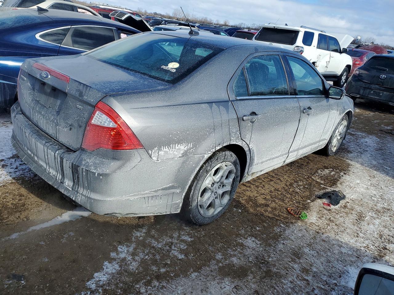2011 FORD FUSION