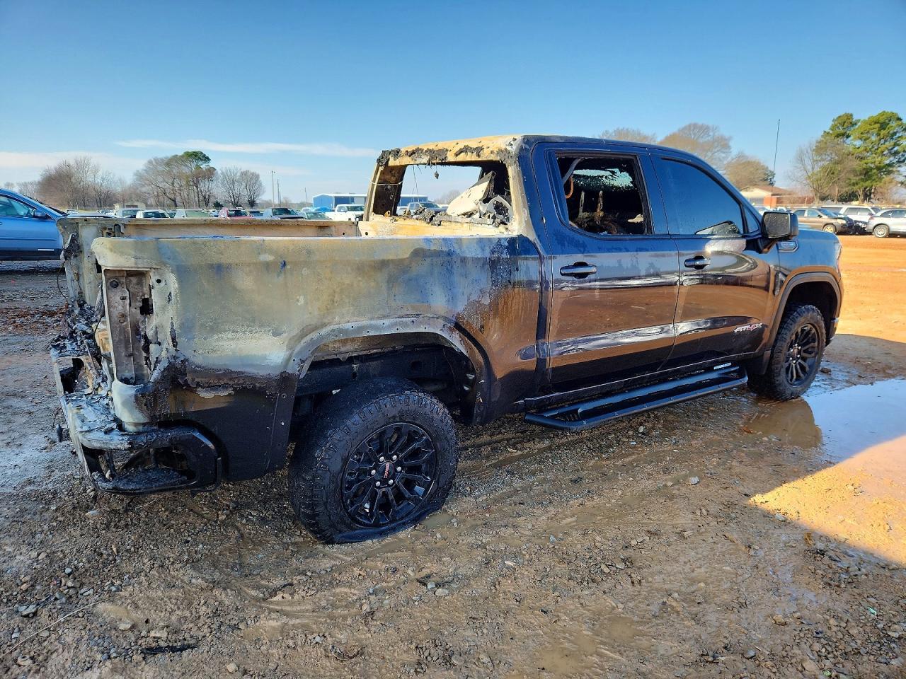 2023 GMC Sierra