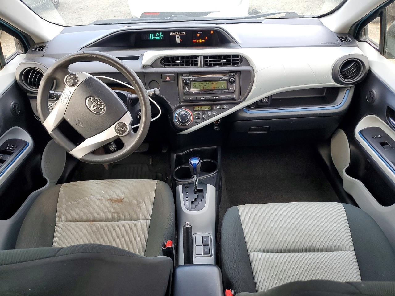 2012 TOYOTA Prius c