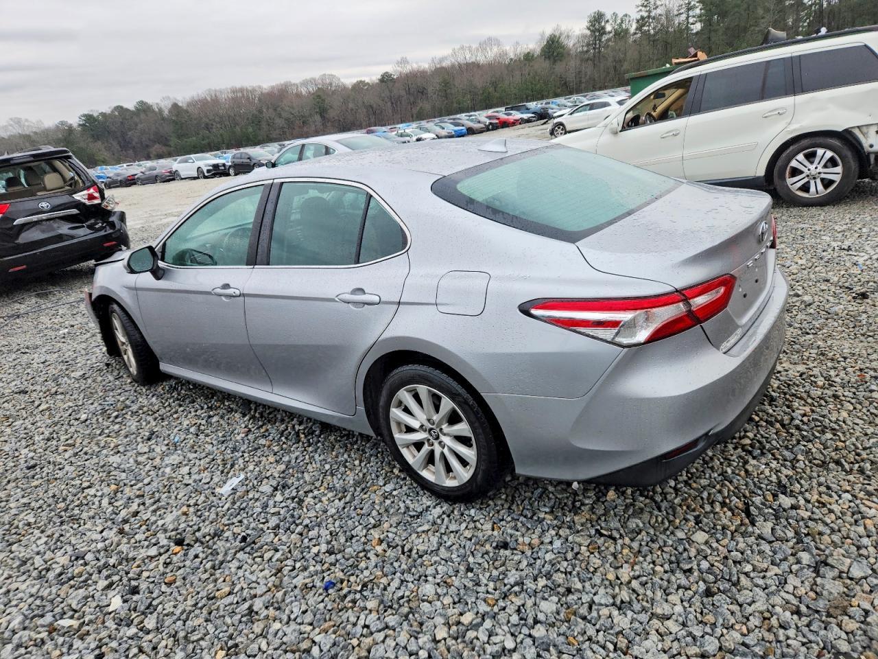 2019 TOYOTA CAMRY