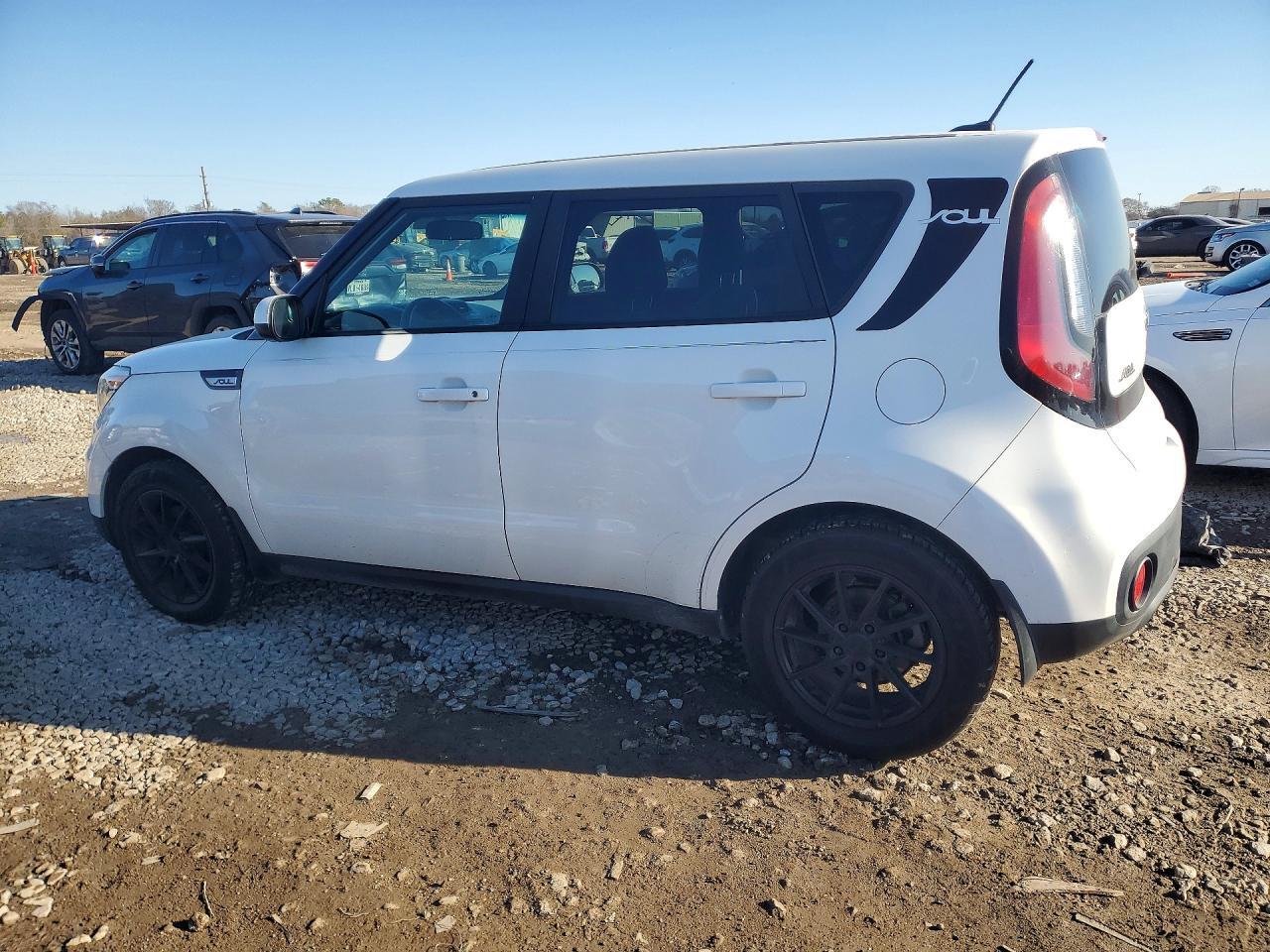 2017 KIA SOUL