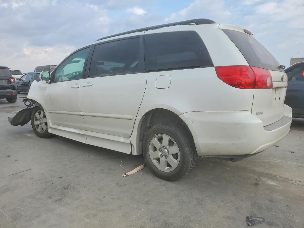 2007 TOYOTA SIENNA