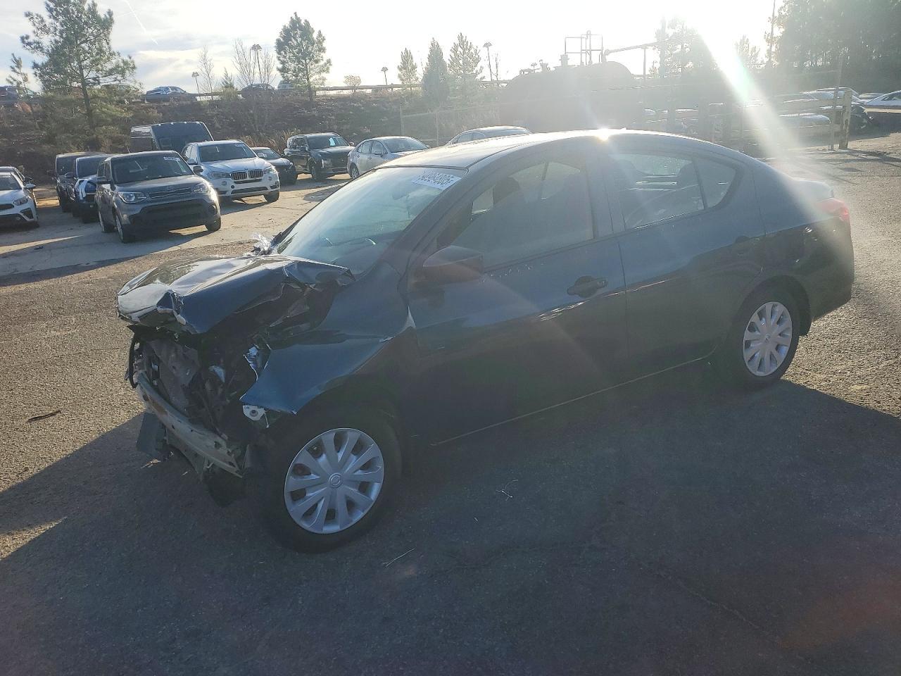 2016 NISSAN VERSA