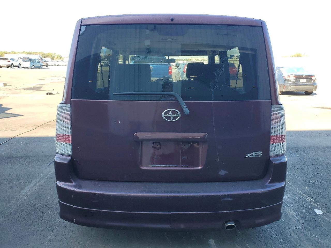 2005 TOYOTA SCION