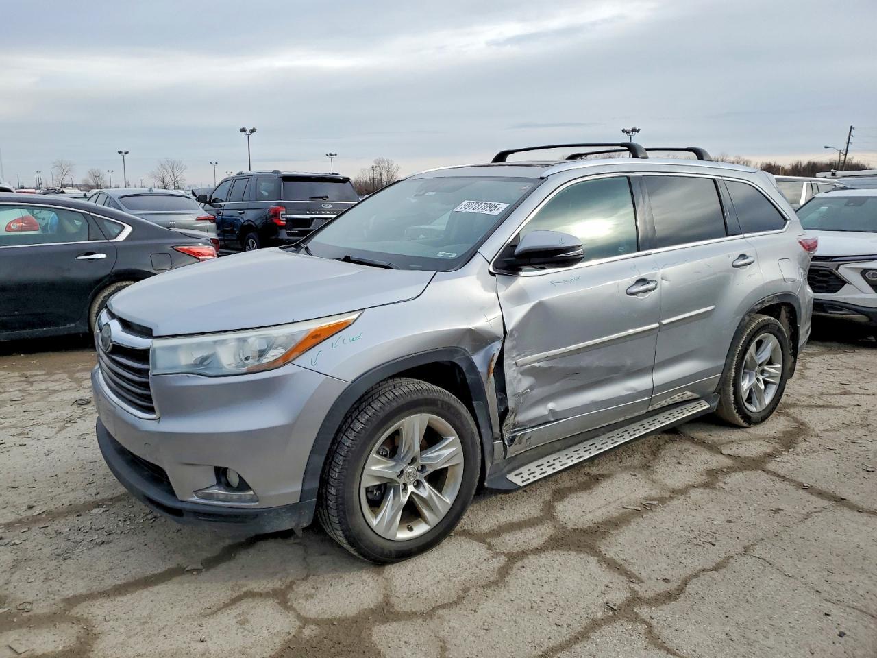 2014 TOYOTA HIGHLANDER