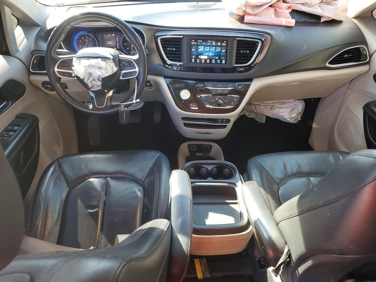 2020 CHRYSLER Pacifica