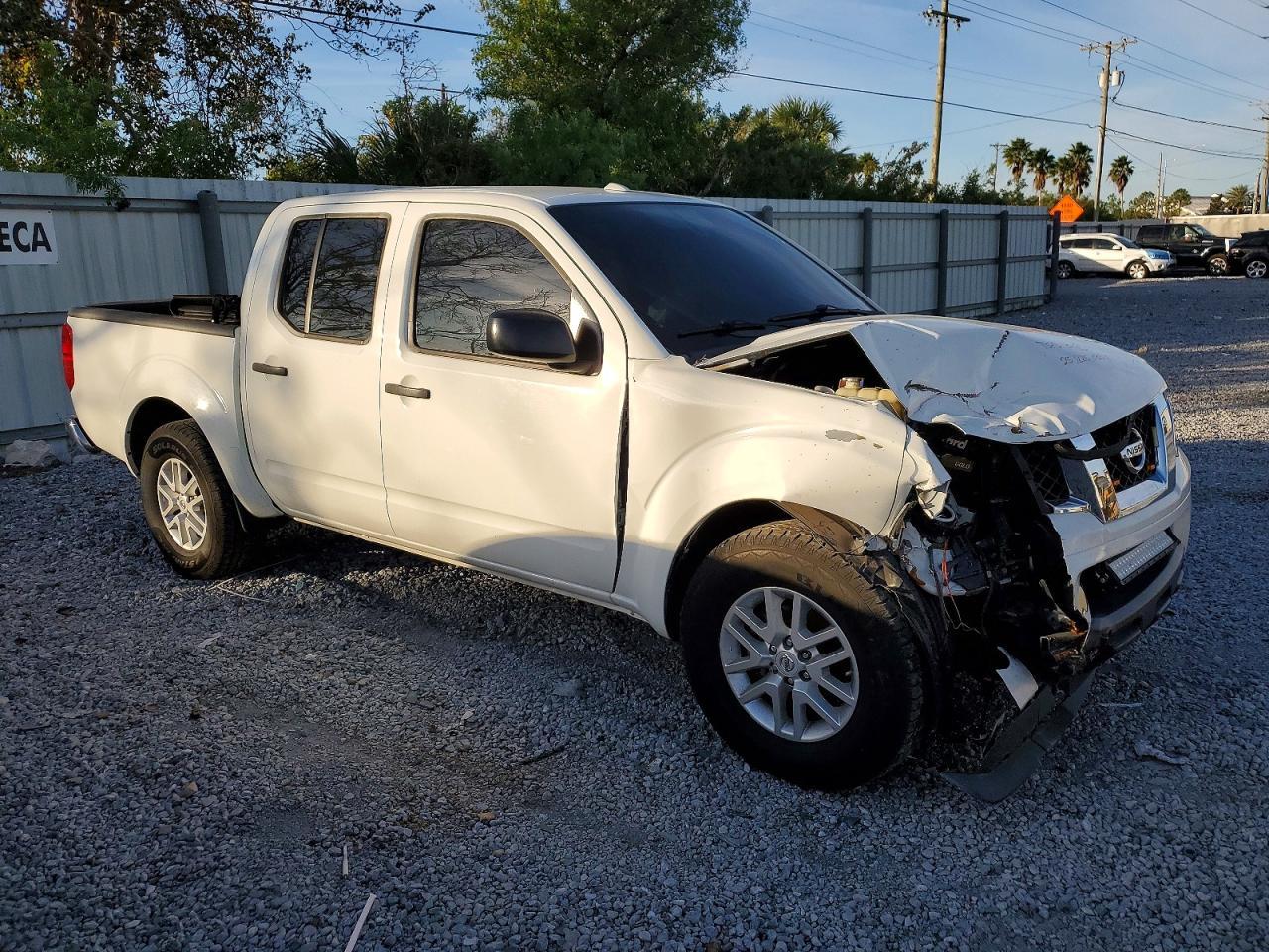 2016 NISSAN Frontier