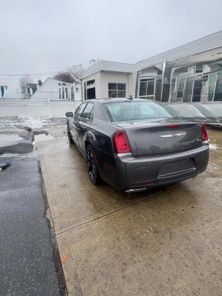 2020 CHRYSLER 300