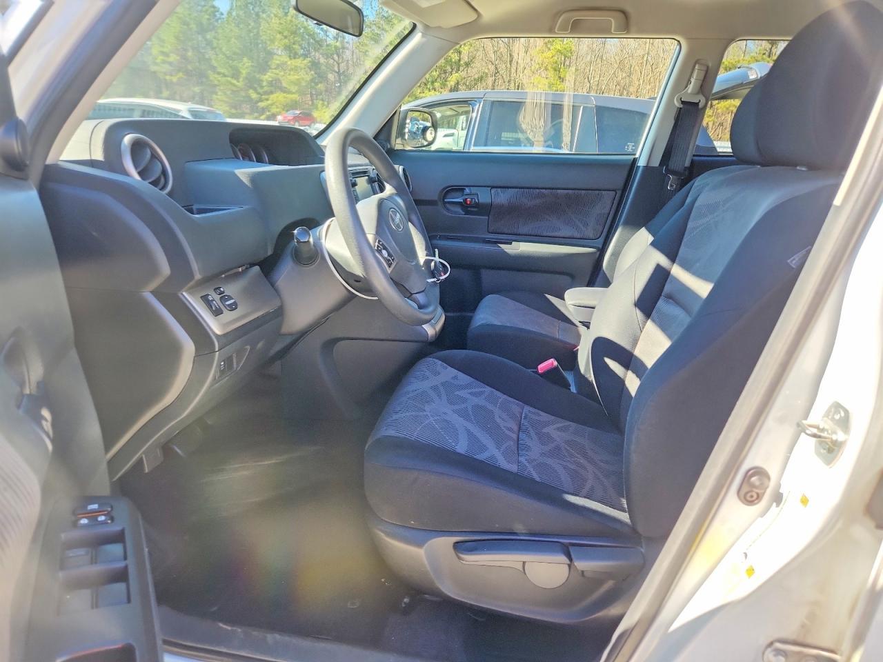 2015 TOYOTA SCION