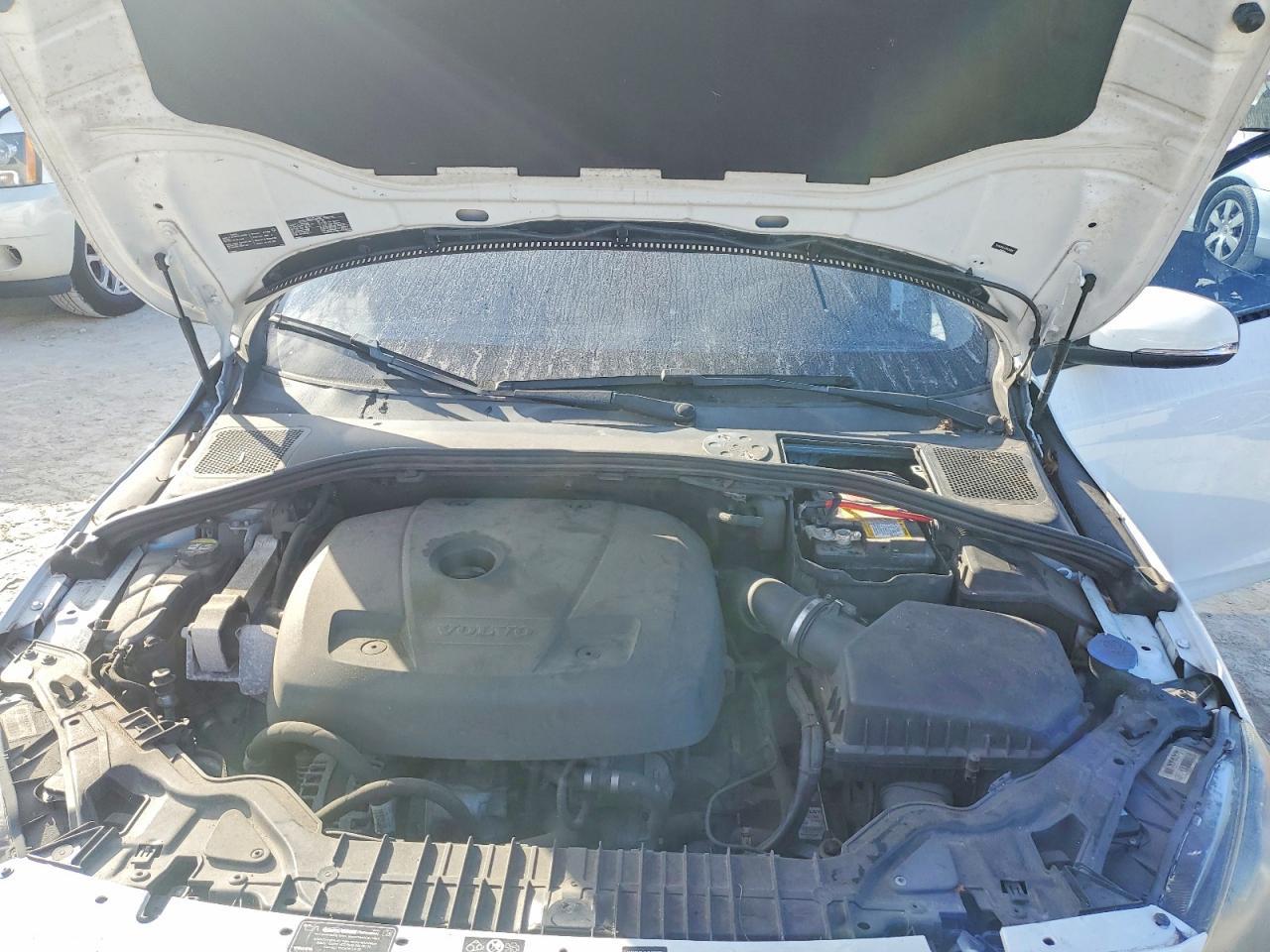 2017 VOLVO S60