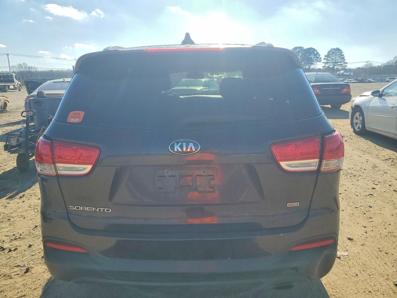 2016 KIA SORENTO