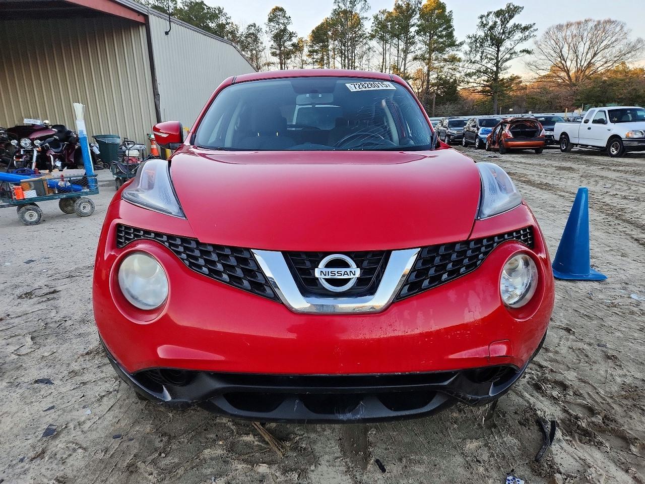 2015 NISSAN Juke