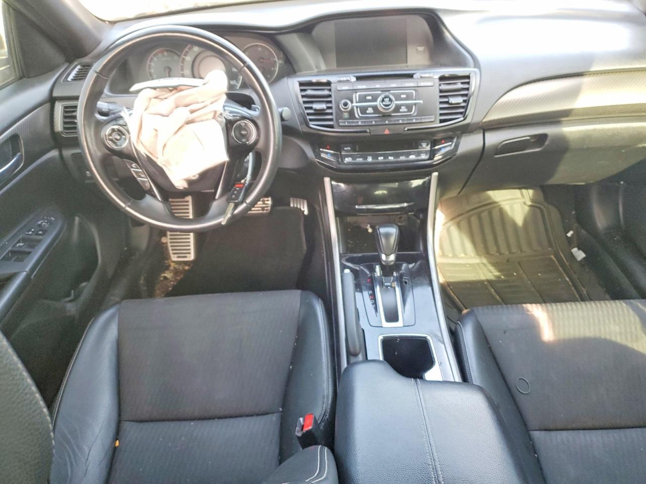 2017 HONDA ACCORD