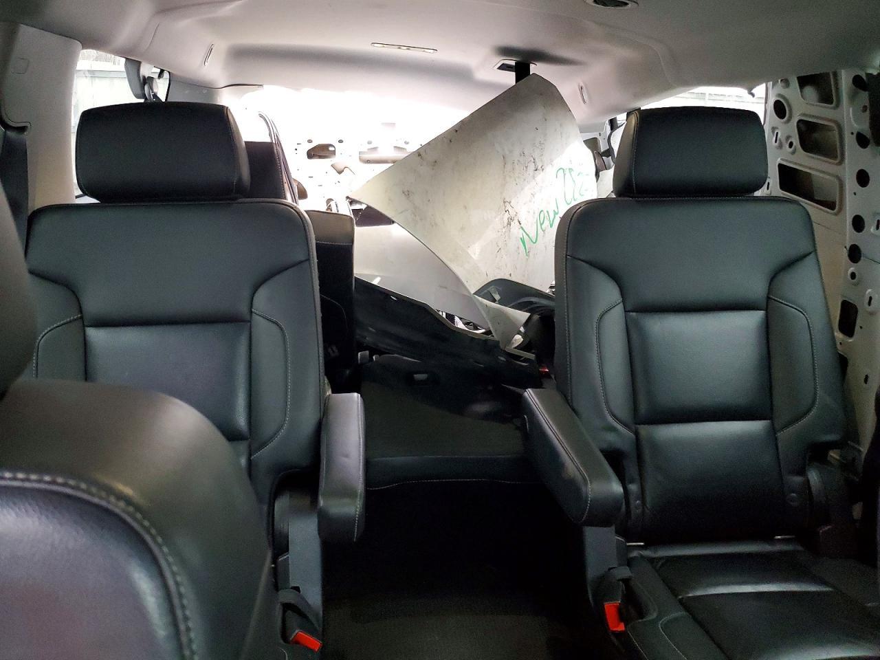 2018 CHEVROLET Suburban