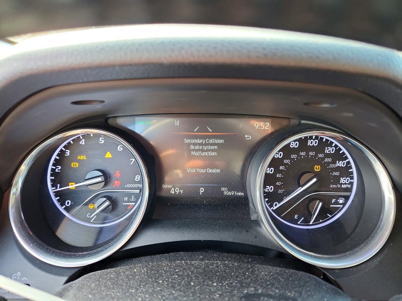 2019 TOYOTA CAMRY