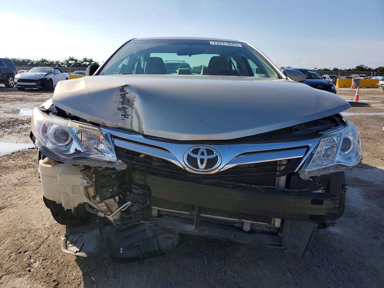 2014 TOYOTA CAMRY