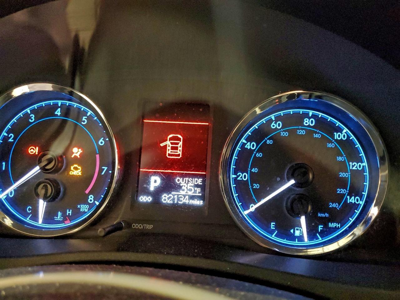 2017 TOYOTA COROLLA