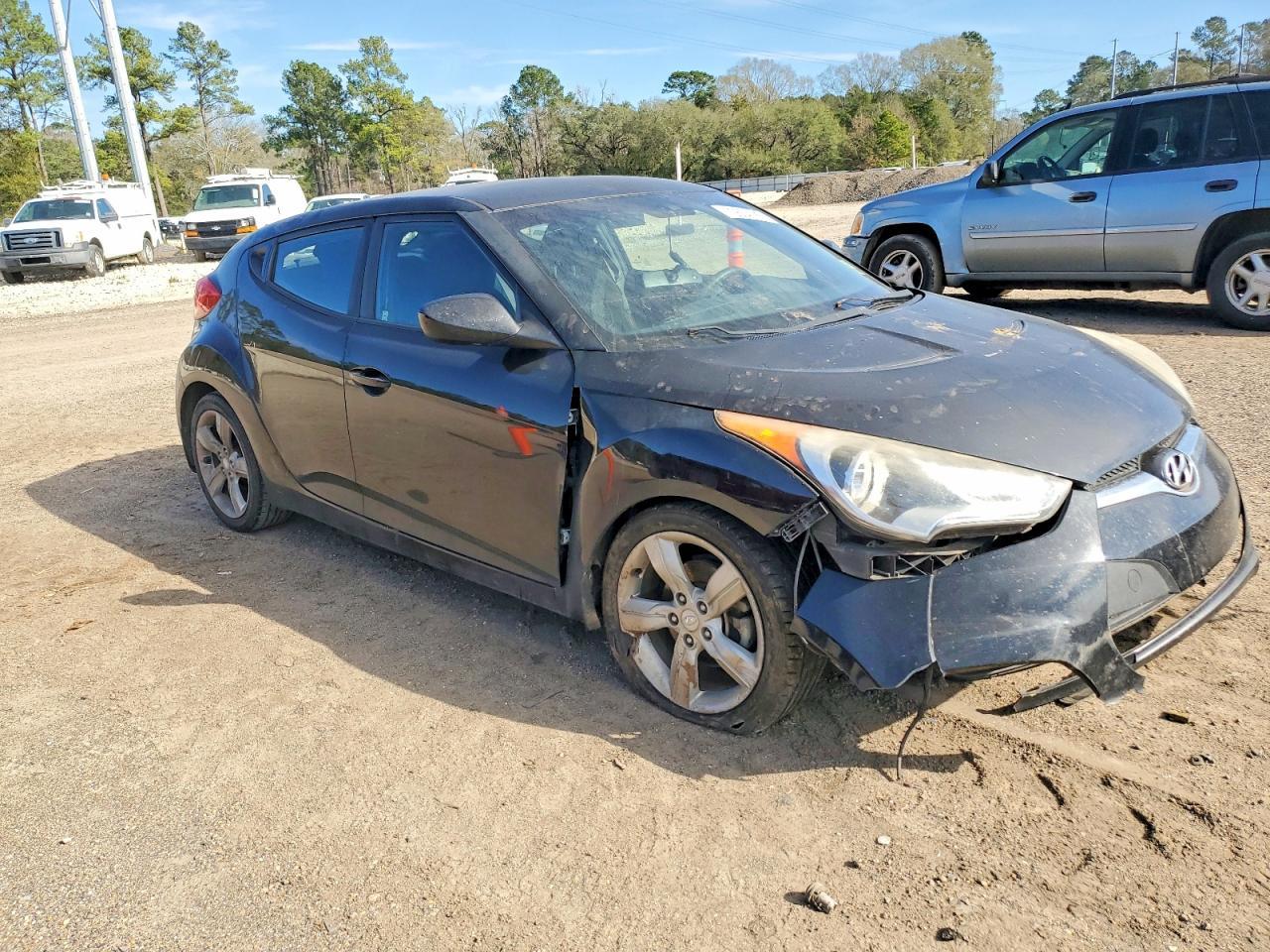 2013 HYUNDAI VELOSTER
