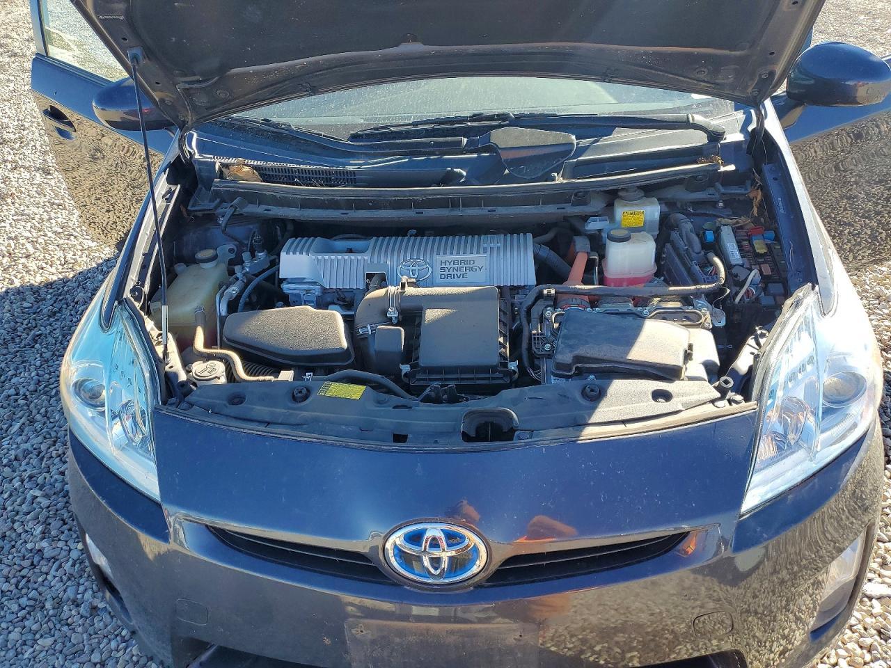 2011 TOYOTA PRIUS