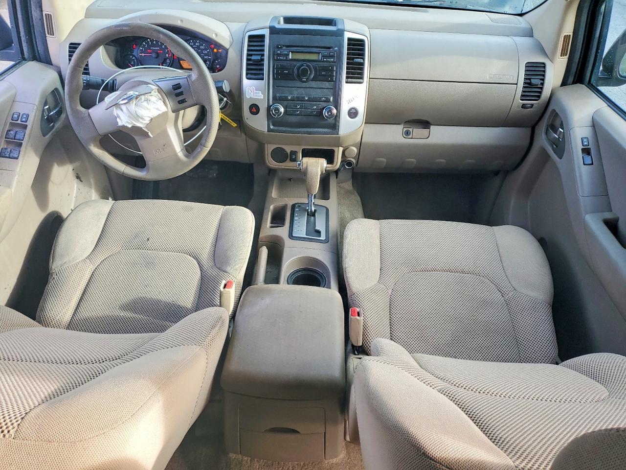2011 NISSAN Frontier