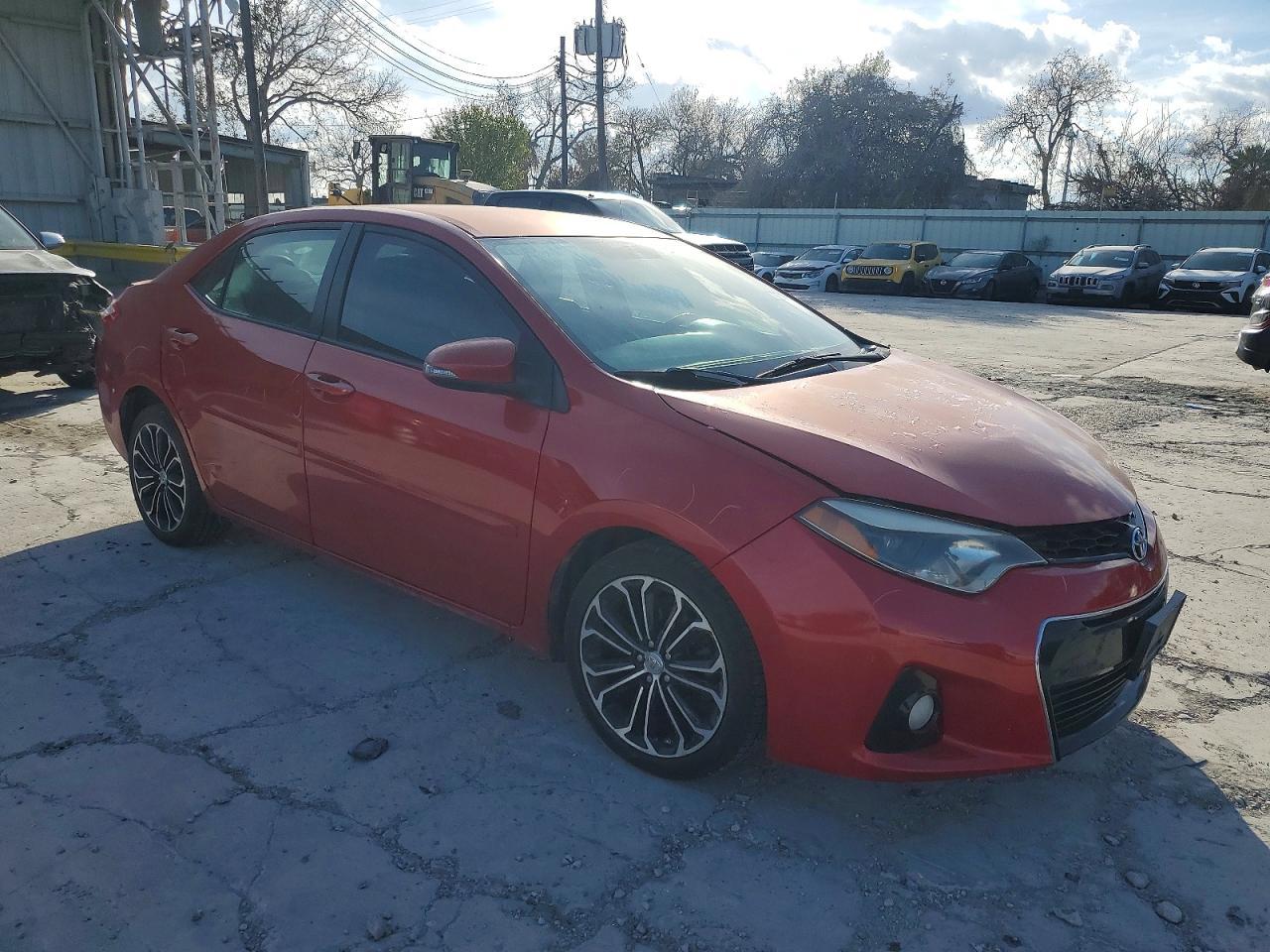 2015 TOYOTA COROLLA