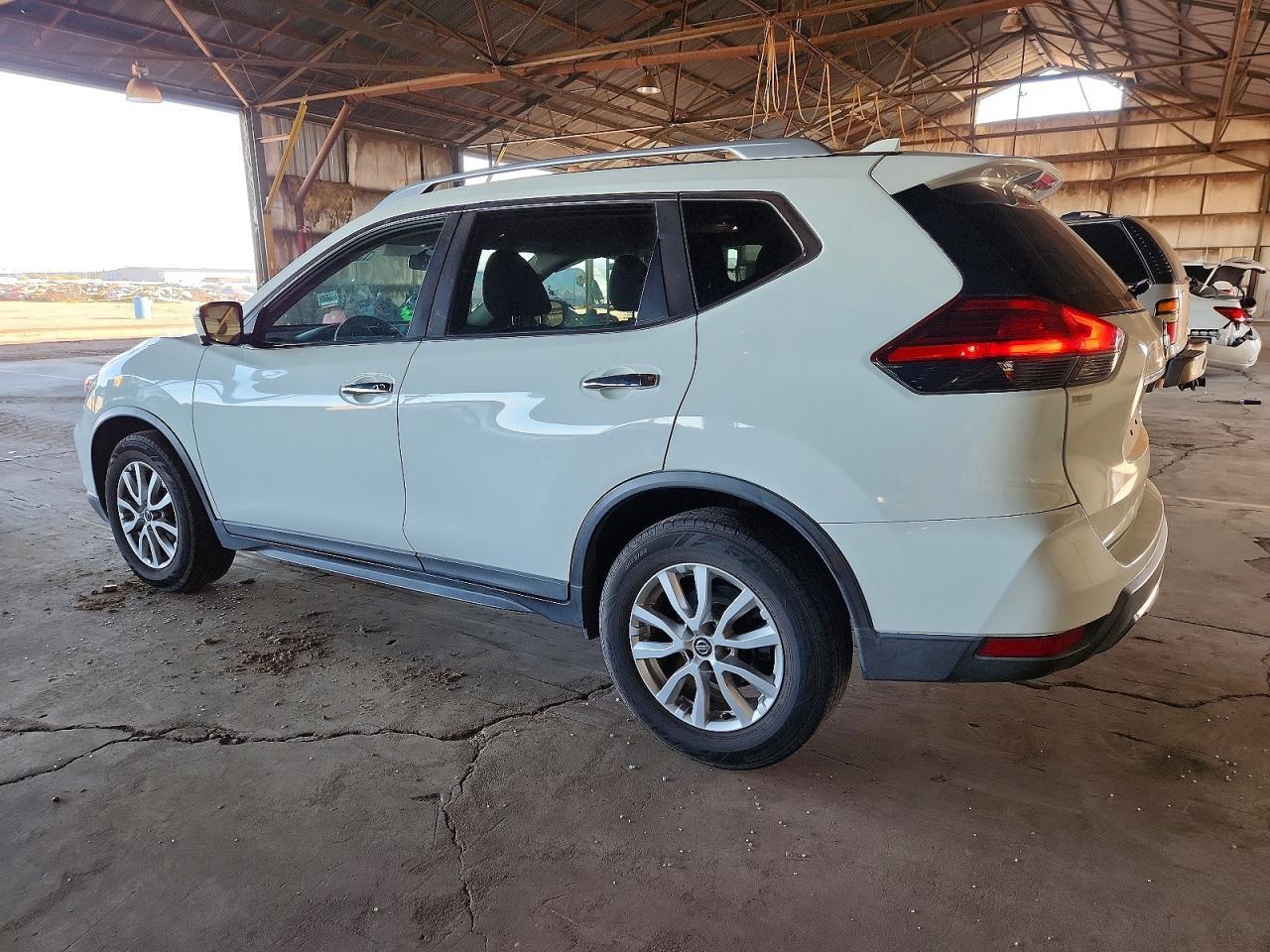 2017 NISSAN
