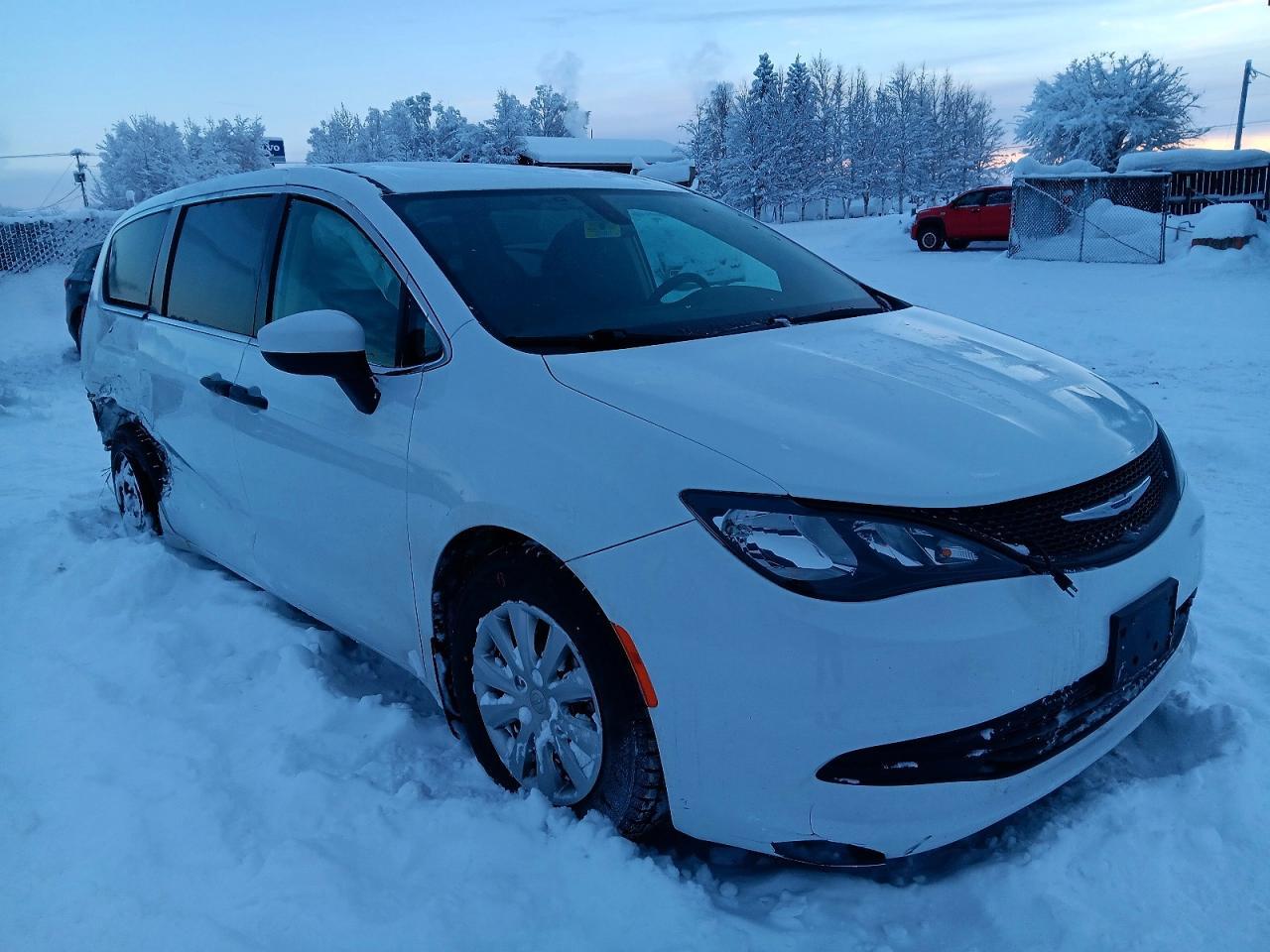 2020 CHRYSLER Voyager