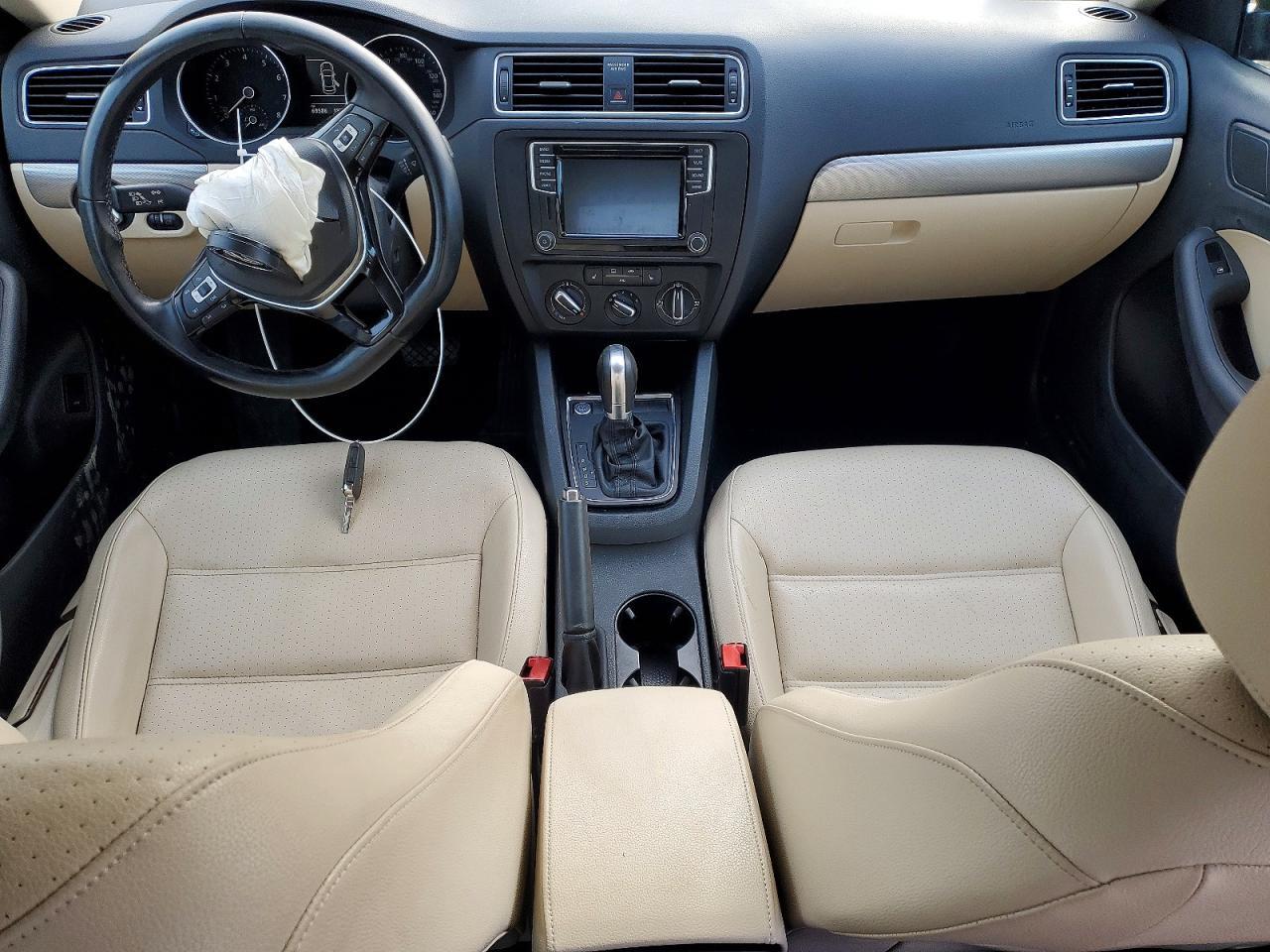 2017 VOLKSWAGEN JETTA
