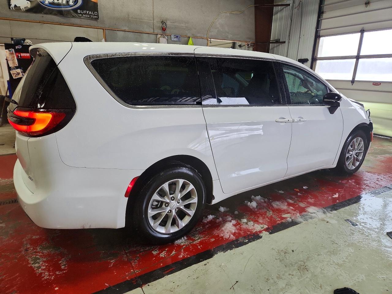 2025 CHRYSLER Pacifica