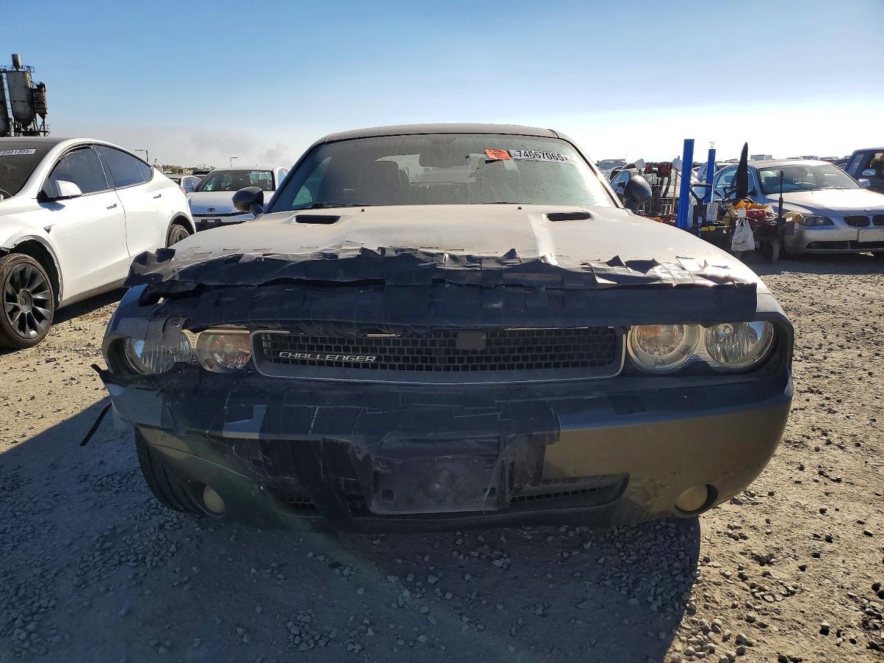 2009 DODGE Challenger