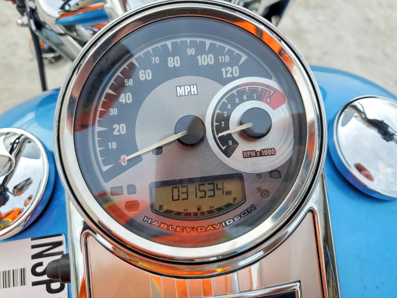 2011 HARLEY-DAVIDSON Flhr