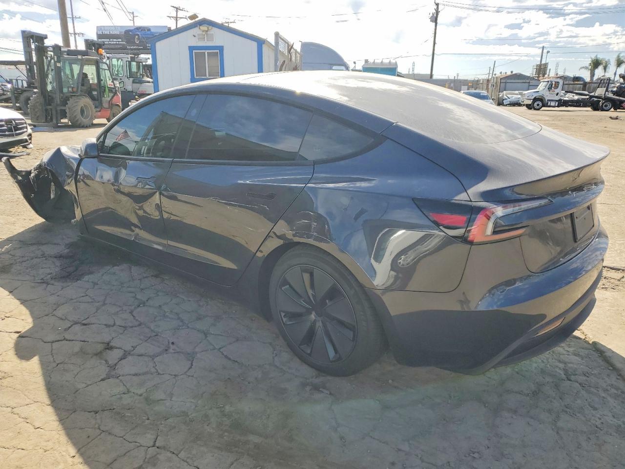 2025 TESLA MODEL 3