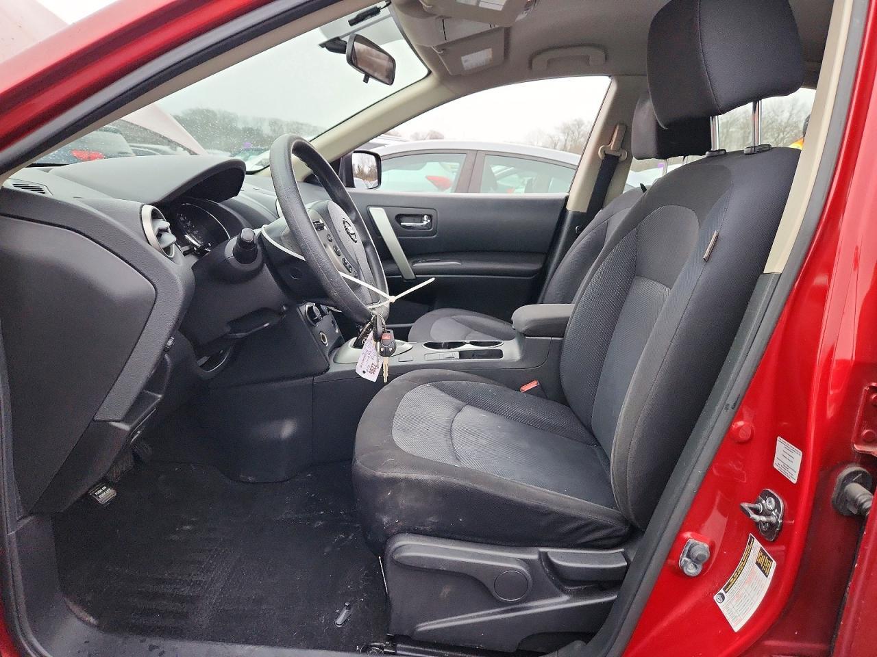 2015 NISSAN ROGUE