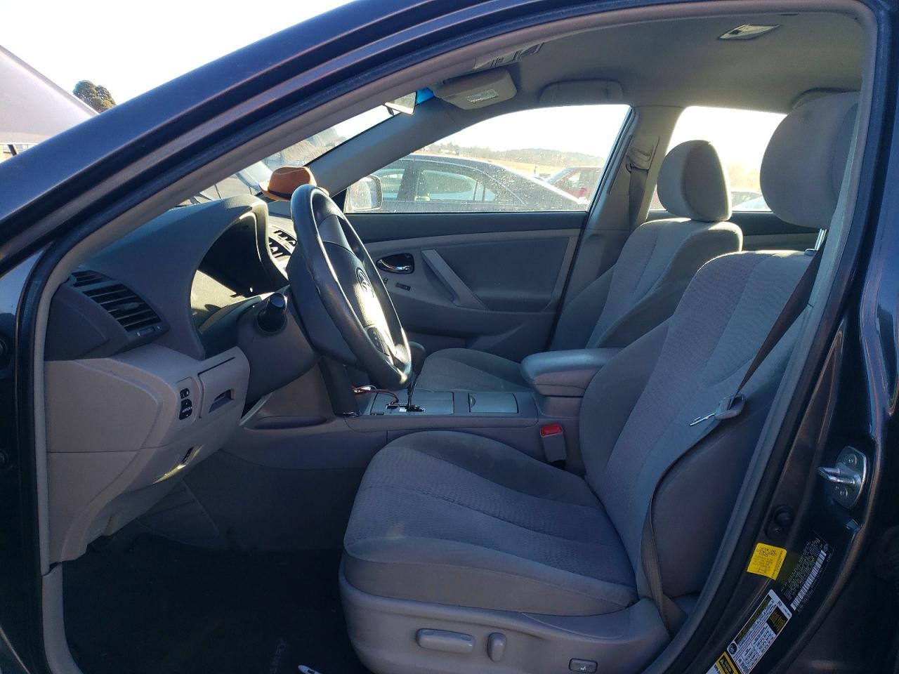 2011 TOYOTA CAMRY