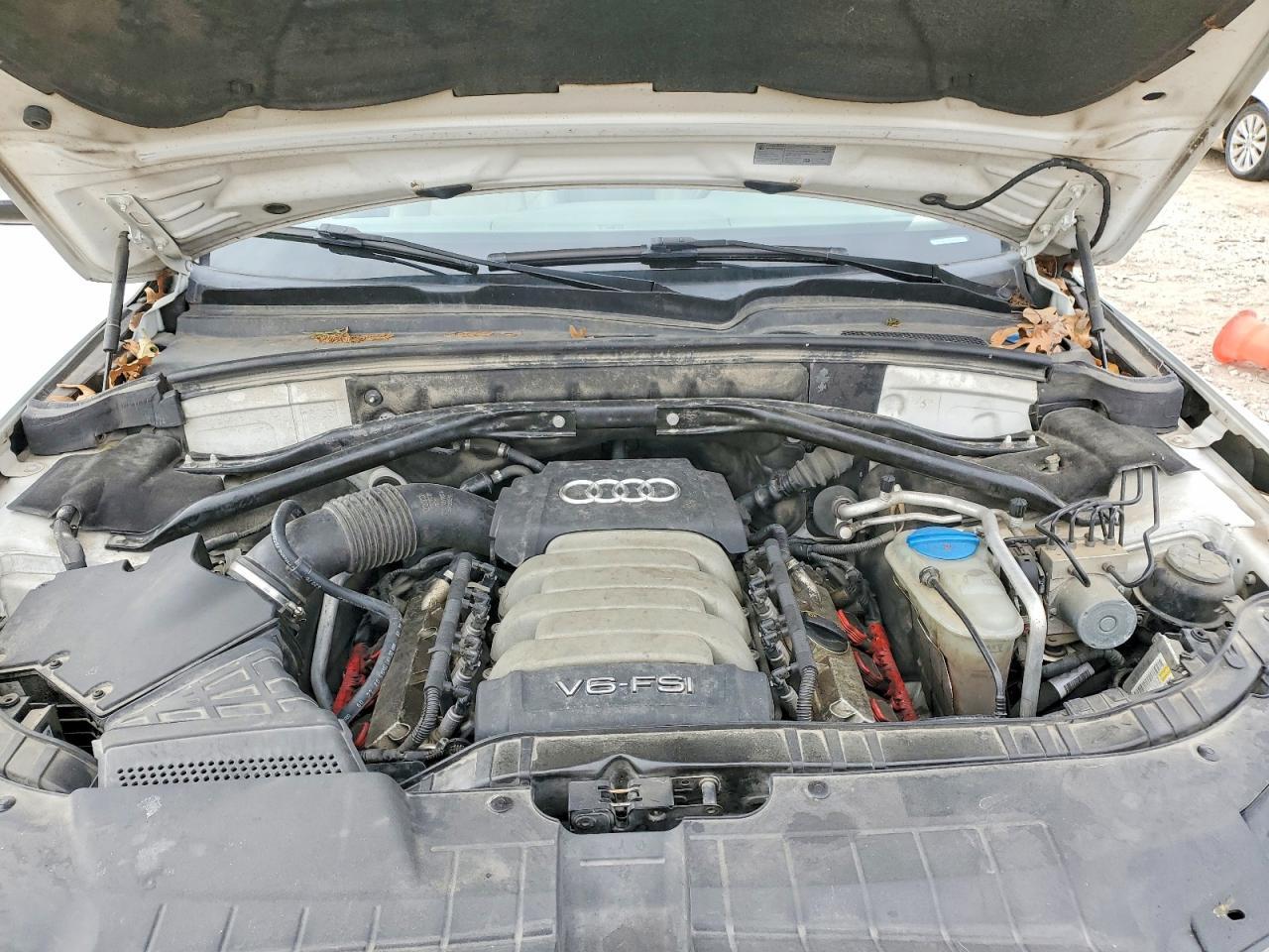 2010 AUDI Q5