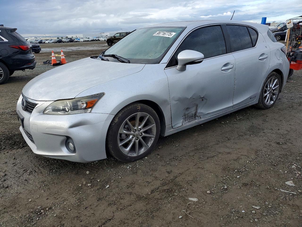 2013 LEXUS CT 200