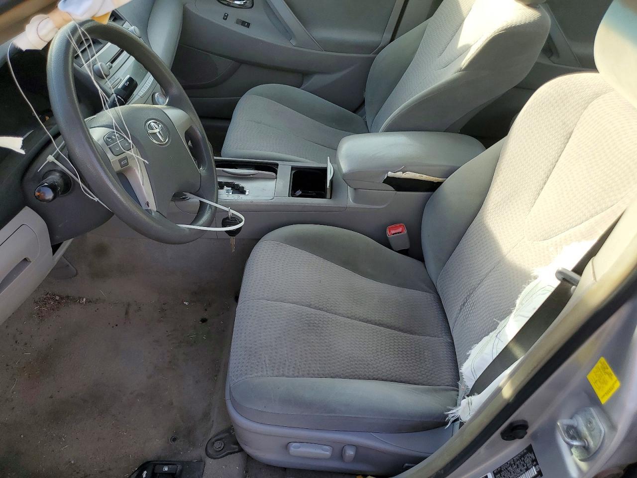 2011 TOYOTA CAMRY
