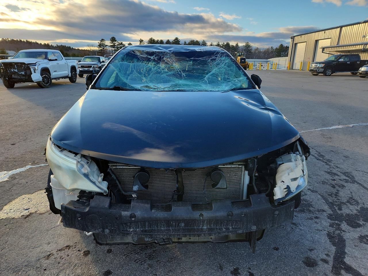 2014 TOYOTA CAMRY