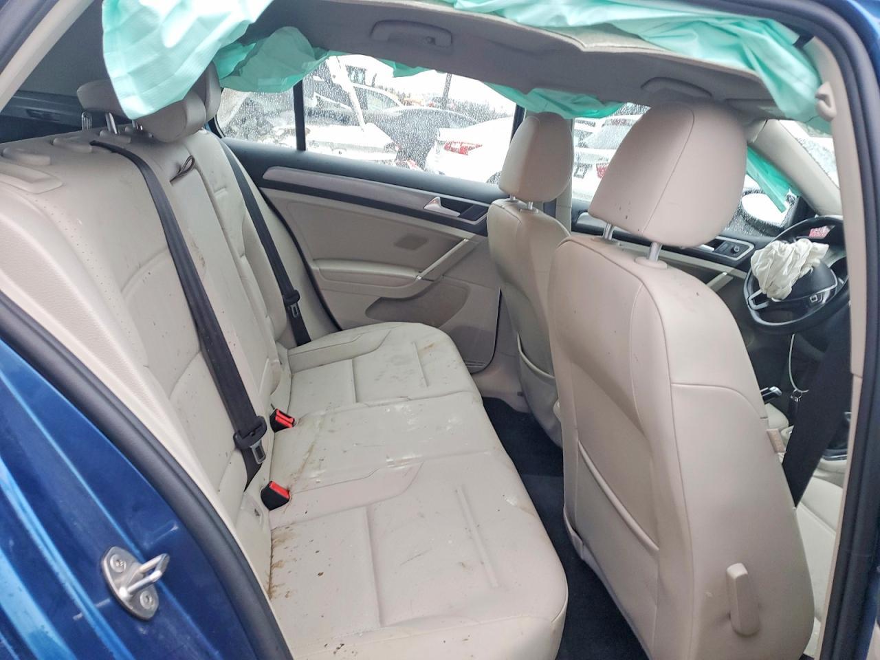 2017 VOLKSWAGEN GOLF