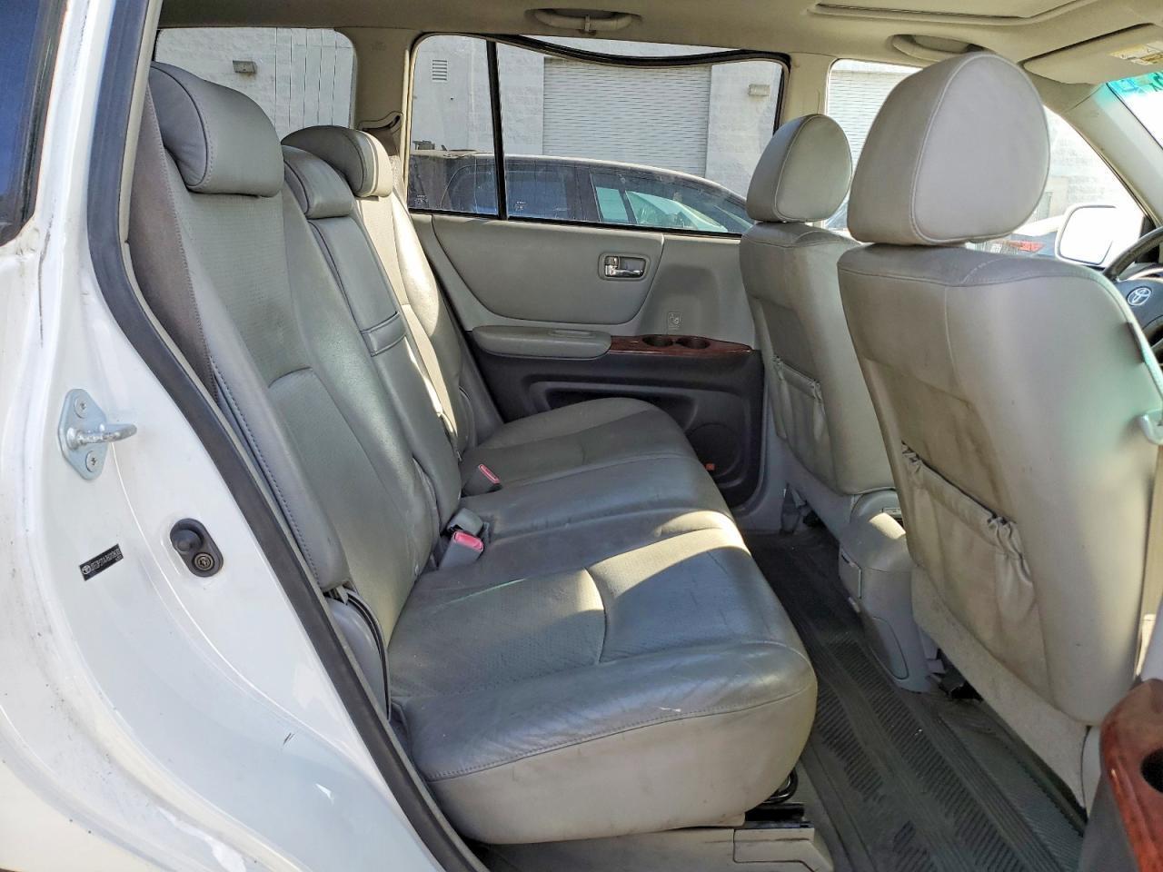 2006 TOYOTA HIGHLANDER