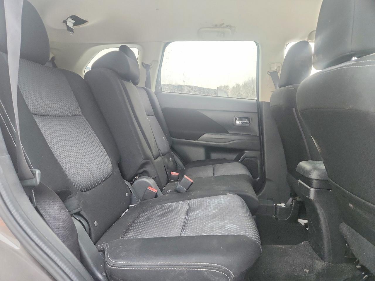 2018 MITSUBISHI outlander