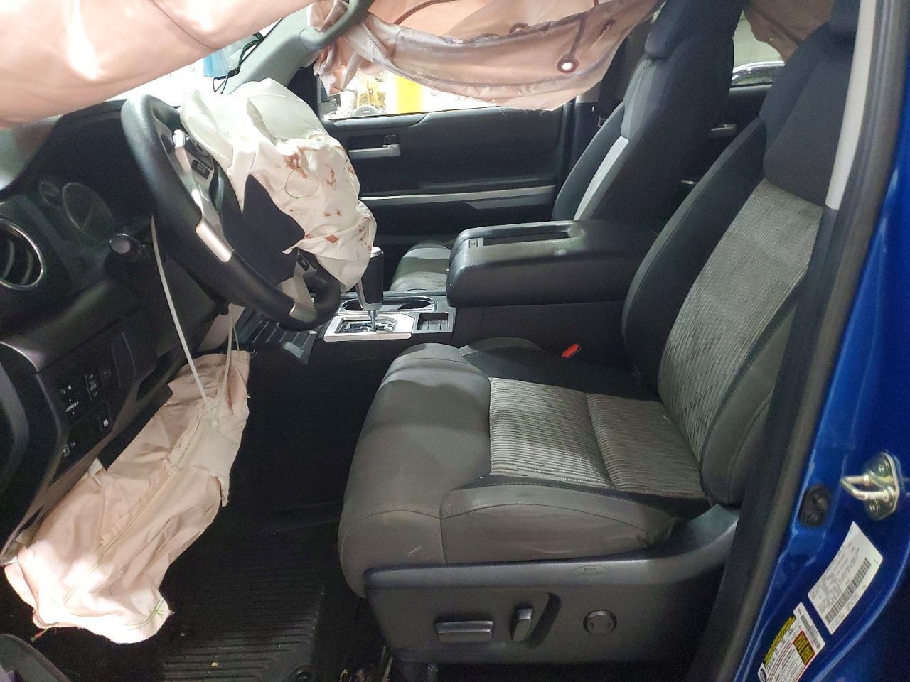 2017 TOYOTA TUNDRA