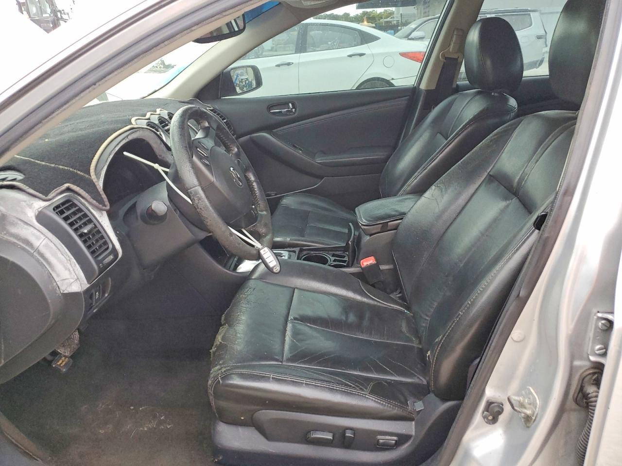 2011 NISSAN ALTIMA