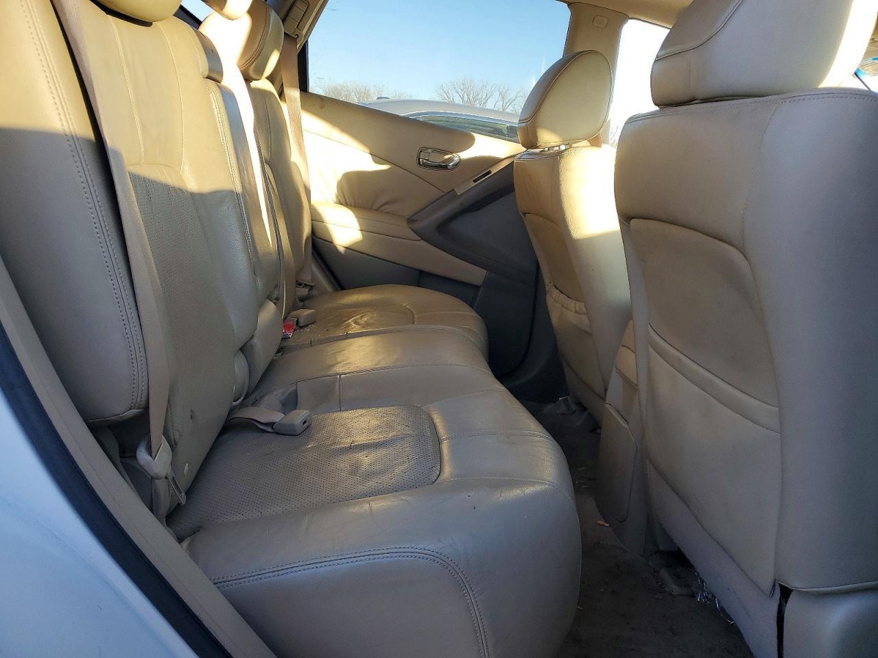 2010 NISSAN MURANO